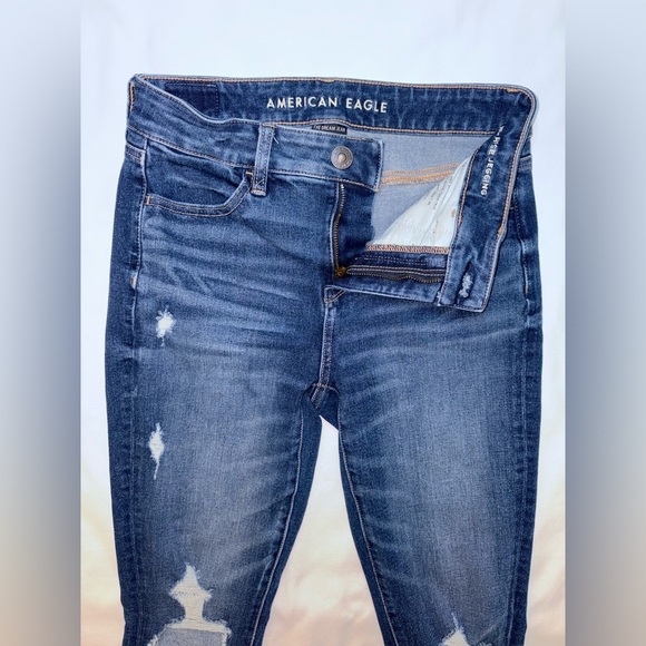 American Eagle Size 4 Dark Wash Distressed Hi Rise Skinny Jegging Jeans - Picture 6 of 10